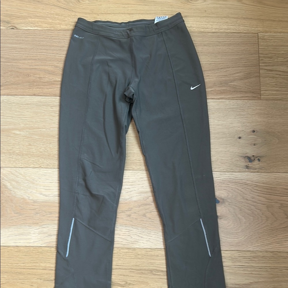 Nike | Women’s Brown Leggings (Size Small)